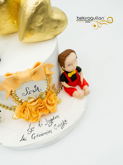 Anne Çocuk Temalı Pasta