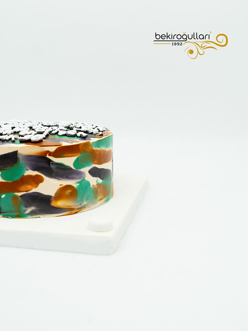 Asker Temalı Sıvama Pasta