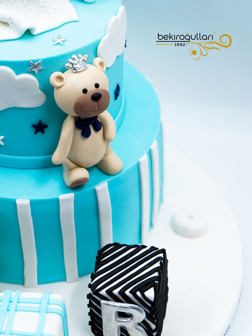 Ayıcık Figürlü İki Katlı Konsept Pasta