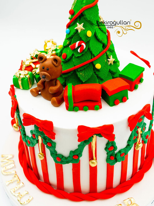 Çam Ağacı Konsept Pasta