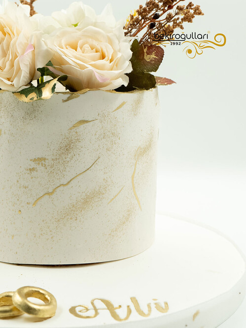 Çiçek Detaylı Konsept Pasta