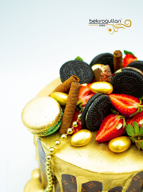 Çilek ve Makaron Konsept Pasta