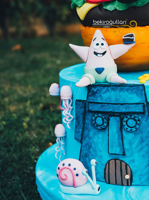 Çizgi Film Kahramanları Konsept Pasta