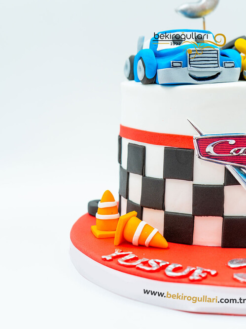 Çizgi Film Karakter Araba Temalı Pasta