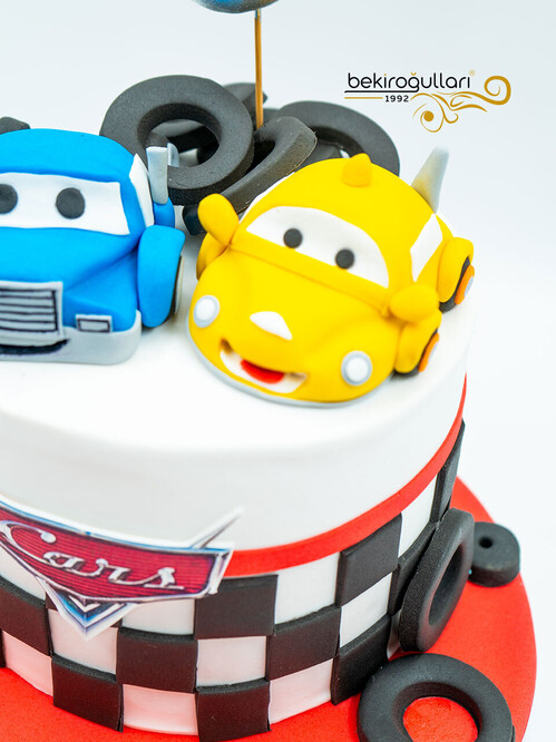 Çizgi Film Karakter Araba Temalı Pasta