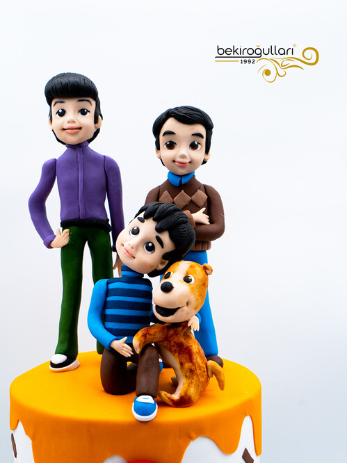 Çizgi Film Karakterleri İki Katlı Konsept Pasta