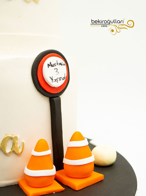 Çocuk Figür Butik Pasta