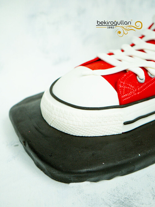 Converse Tasarım Pasta