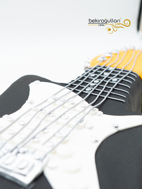 Gitar Temalı Konsept Pasta