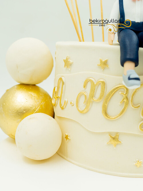 Gold Yıldızlı Butik Pasta