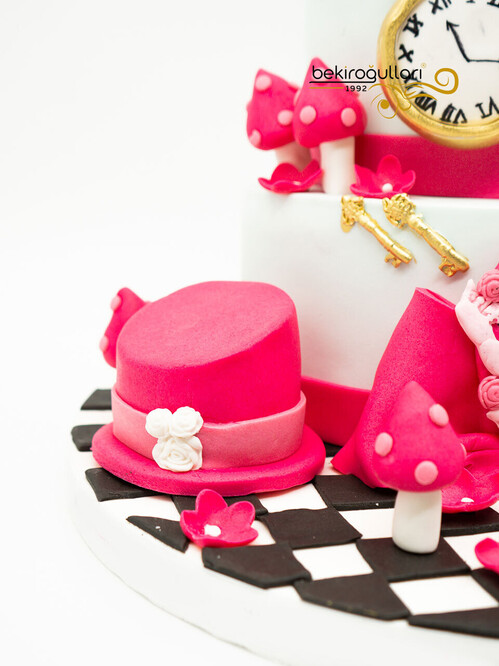 İçecek Detaylı Tasarım Pasta