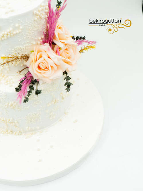 İnci Taneli Butik Pasta