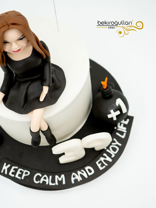 Kadın Figür Butik Pasta