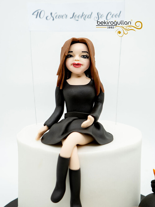 Kadın Figür Butik Pasta