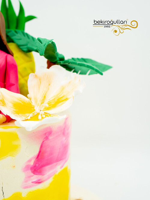 Kadın Figür Tasarım Pasta