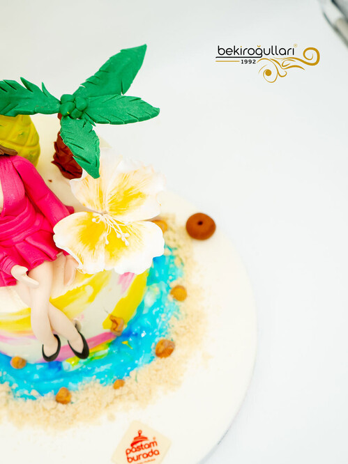 Kadın Figür Tasarım Pasta