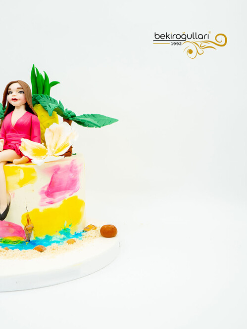 Kadın Figür Tasarım Pasta