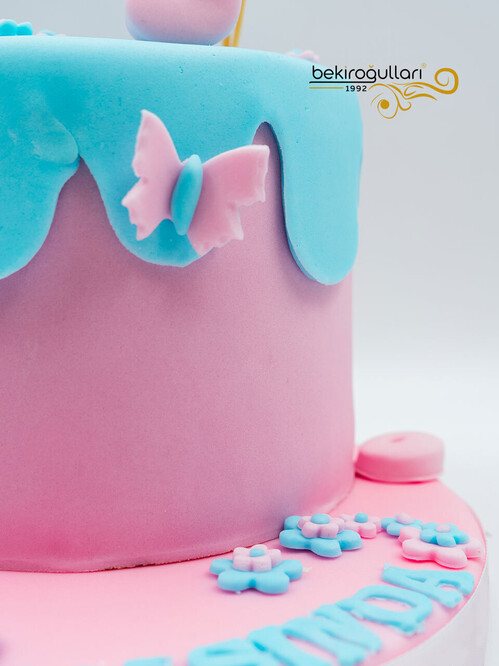 Kelebek Detaylı Konsept Pasta