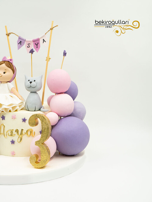 Kız Çocuk Figür Pasta