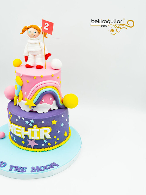 Kız Figür Astronot Pasta