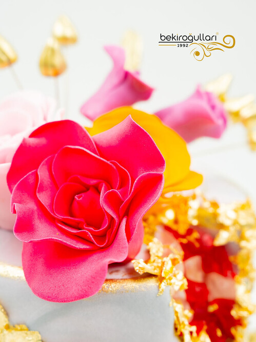 Kristal Detaylı Konsept Pasta