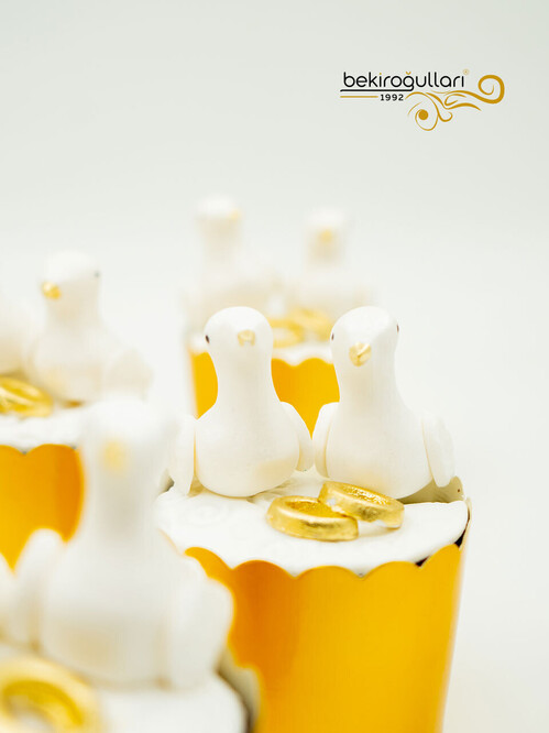 Kuş Detaylı Model Cupcake