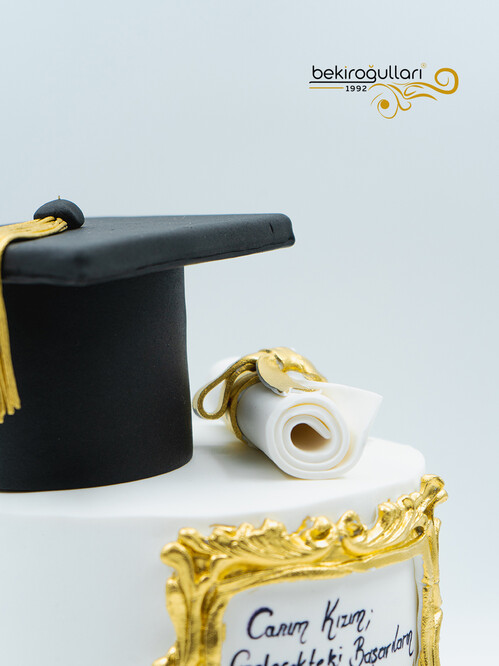 Mezuniyet Model Konsept Pasta