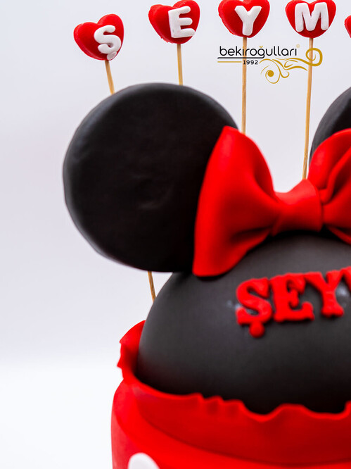 Minnie Mouse Temalı Konsept Pasta