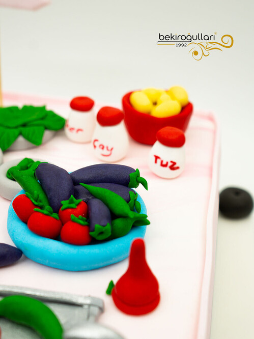 Mutfak Temalı Tasarım Pasta