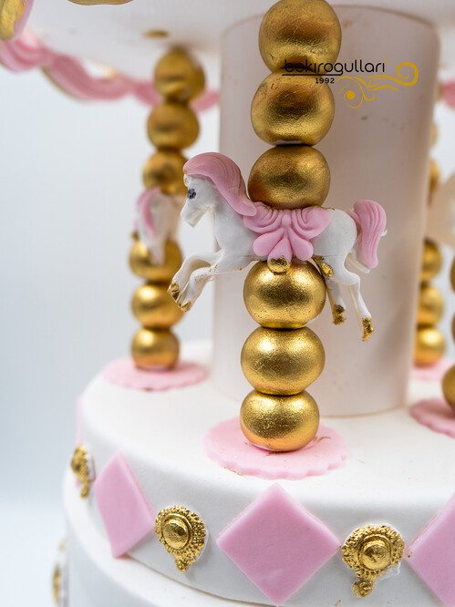 Pembe Renkli Atlı Karınca Temalı Pasta