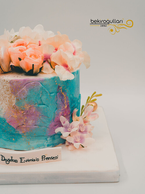 Renkli Çiçekler Makaronlar Konsept Pasta