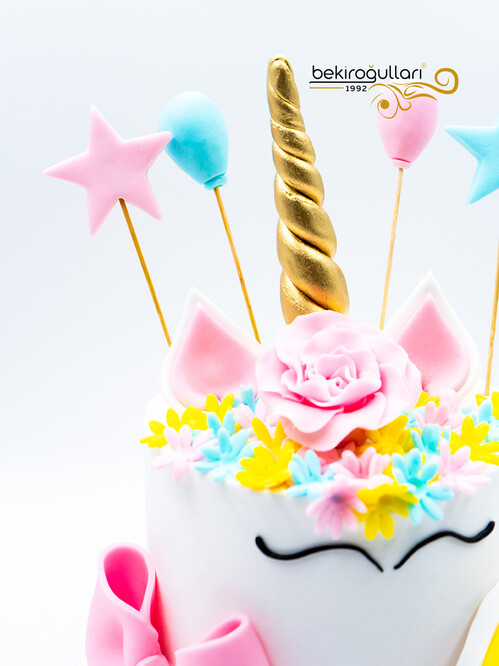 Renkli Unicorn Pasta