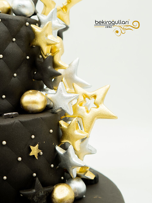 Siyah Yıldızlı Butik Pasta