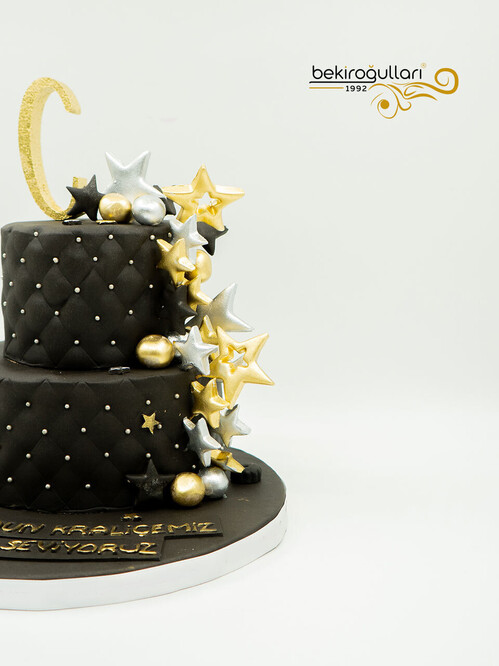 Siyah Yıldızlı Butik Pasta