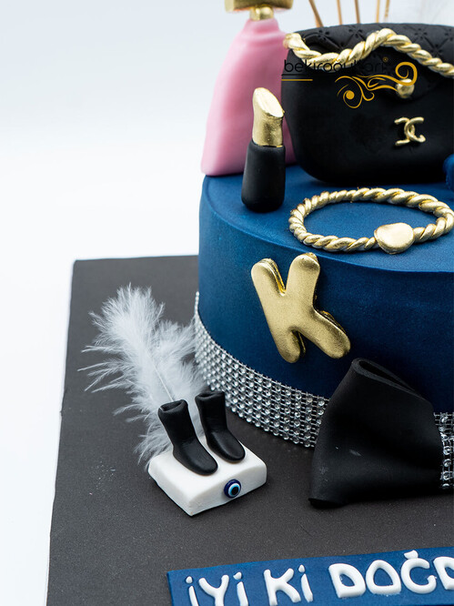 Süs Detaylı Konsept Pasta