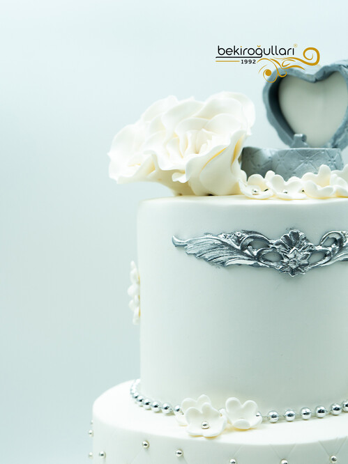 Tek Taş Model Konsept Söz Nişan Pastası