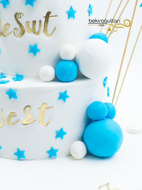 Yıldız Süslemeli Pasta