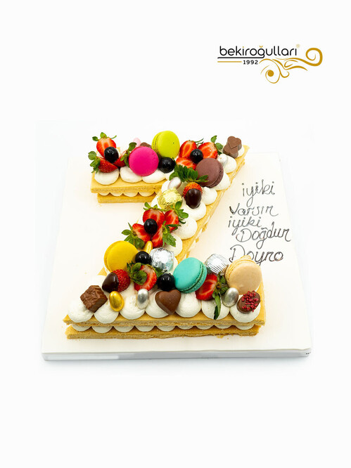 Z Harfi Meyveli Konsept Harf Pasta