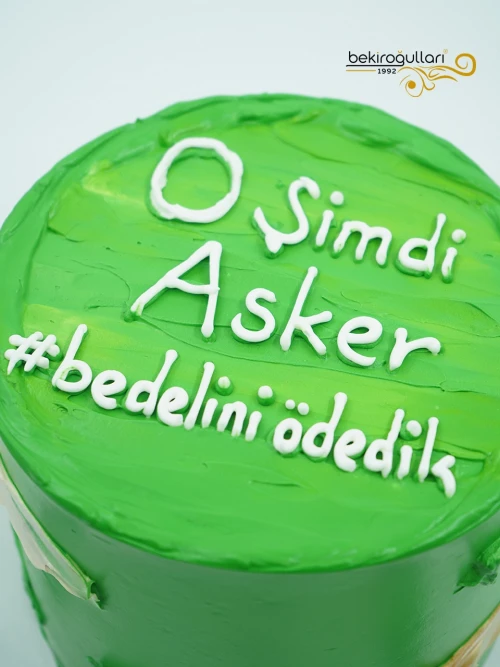 Asker Temalı Naked Pasta