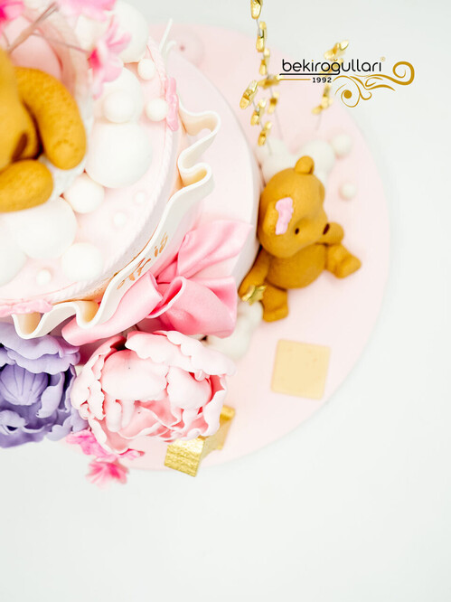 Ayı Süslemeli Butik Pasta