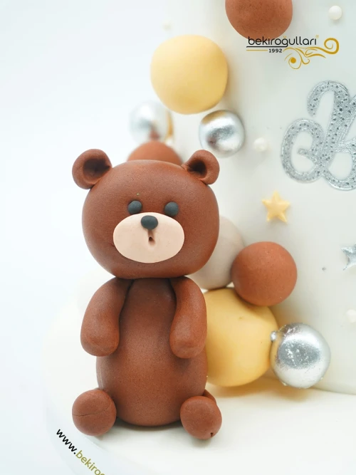 Balonlar ve Erkek Çocuk Pasta