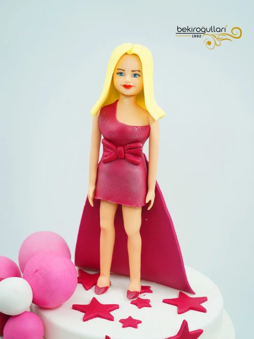 Barbie Detaylı Butik Pasta