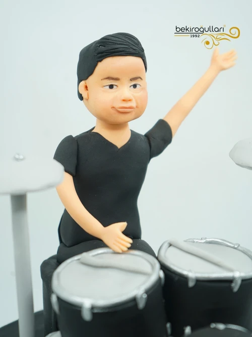 Bateri Ve Beşiktaş Detaylı Tasarım Pasta