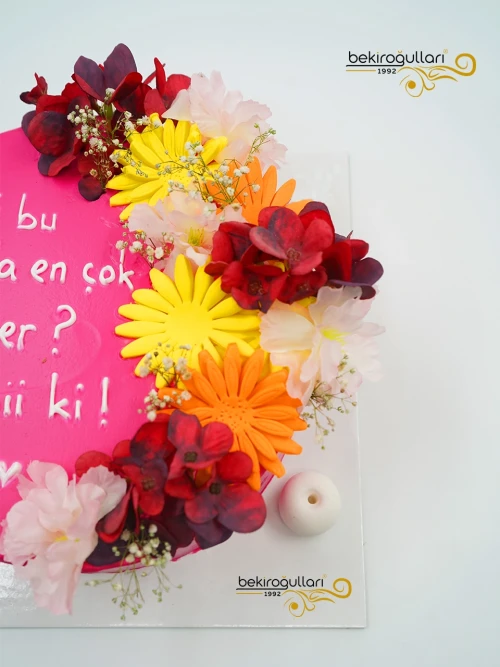 Çiçek Süslemeli Naked Pasta