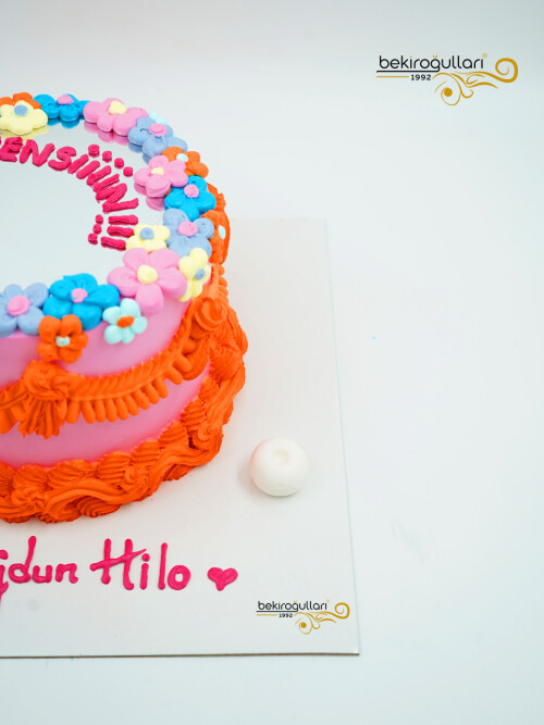 Çiçek Süslemeli Selfie Naked Cake