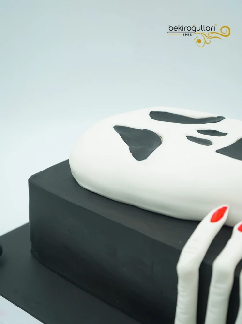 Çığlık Maskesi Butik Pasta