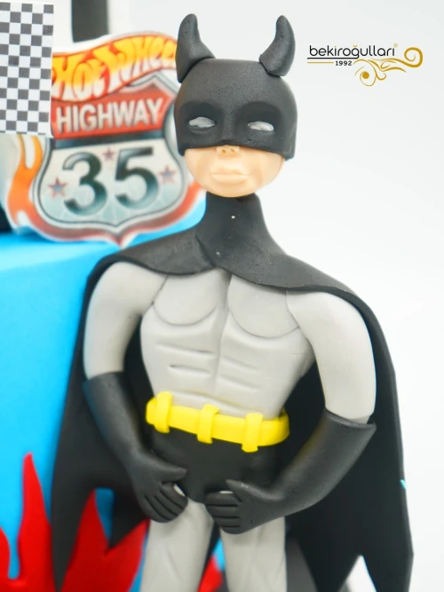 Çizgi Film Tasarım Pasta