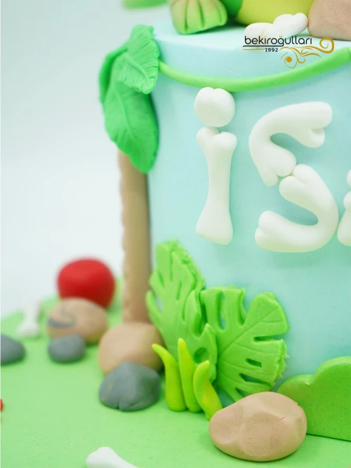 Dinazor Detaylı Butik Pasta