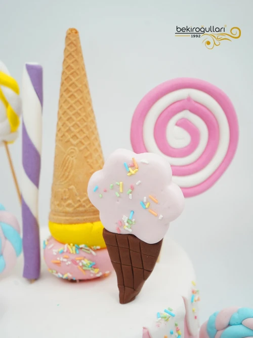 Dondurma Temalı Butik Pasta