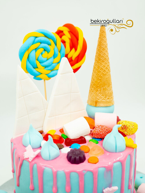 Donut Süslemeli Butik Pasta